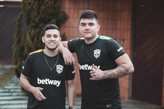 微软新一代Xbox主机开发消息引发游戏界热议